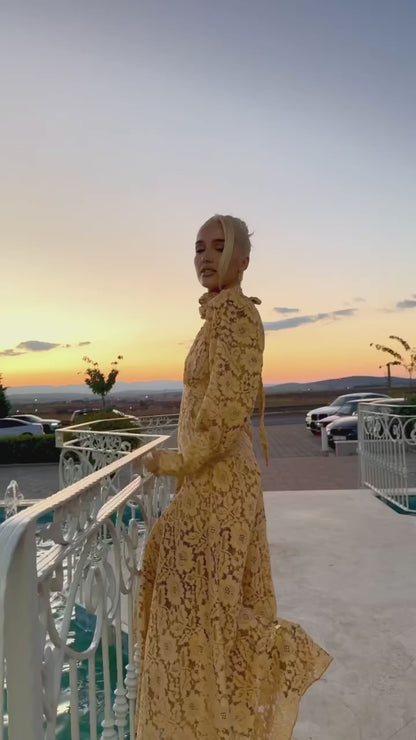 Midikleid aus Spitze